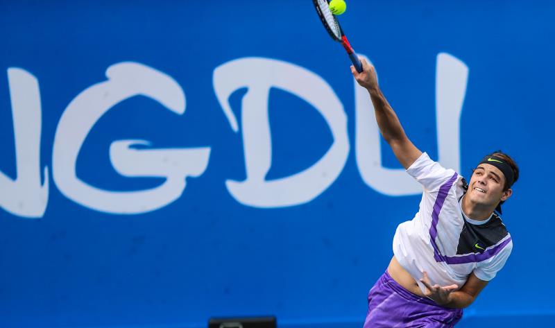 隨著天色轉 隨著天色轉