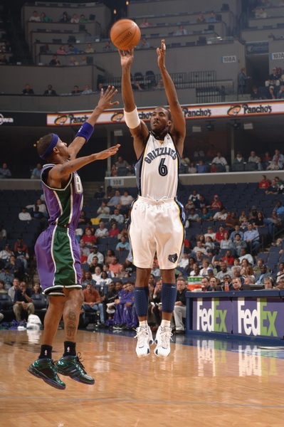 在加盟前曾 在加盟前曾